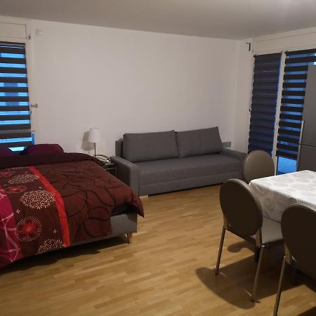 Appartement Proche De Disneyland Bussy-Saint-Georges Exterior foto